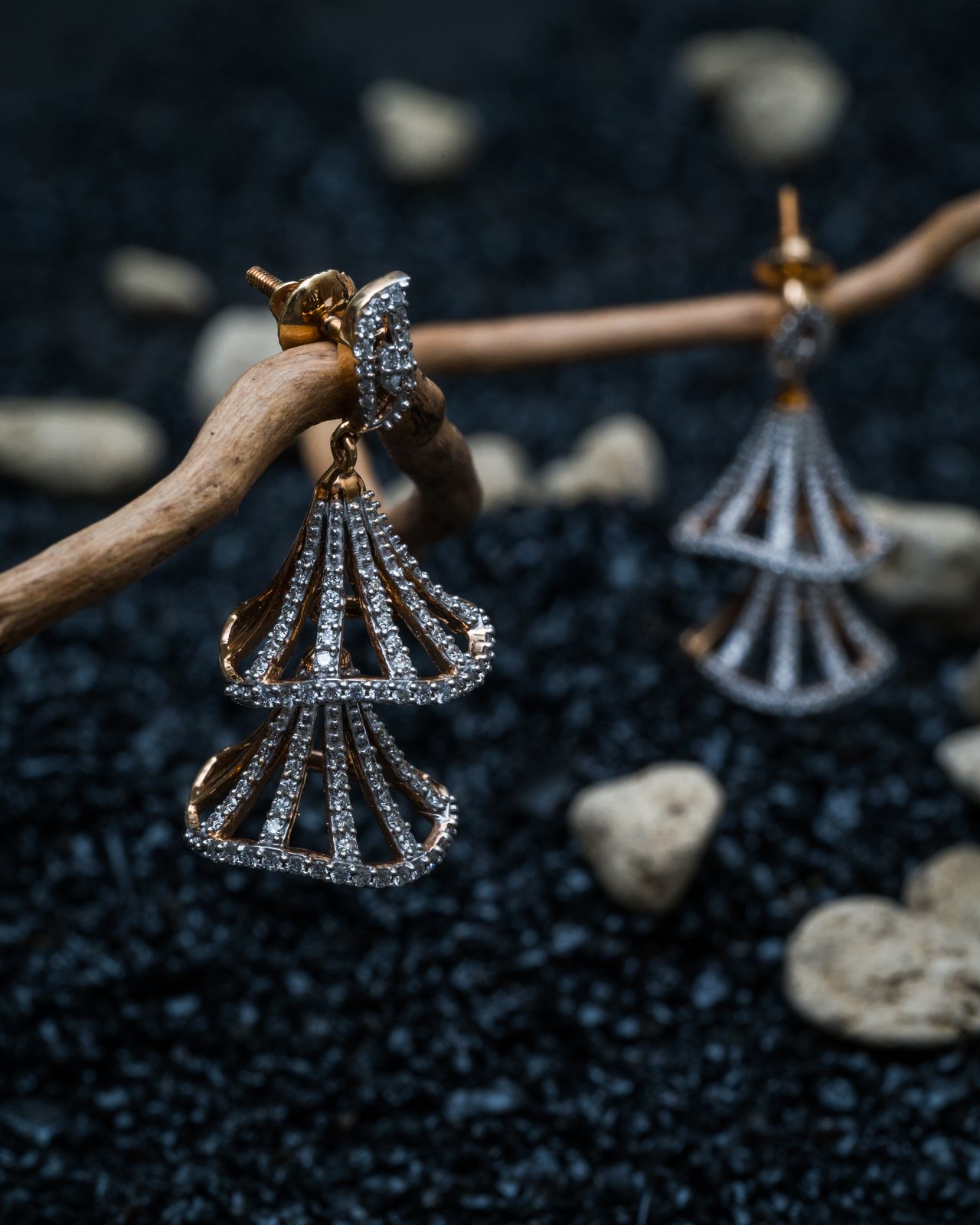 Luxury Jewelry & Product Photo 3
