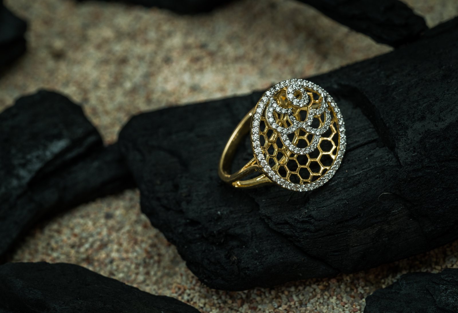 Luxury Jewelry & Product Photo 6